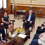 Firma_estudio_energ%c3%a9tico_con_paraguay__(1)